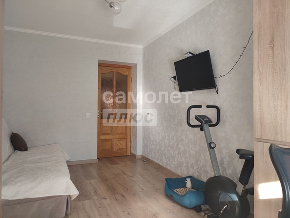 
   Продам 3-комнатную, 63 м², Ленина ул, 23

. Фото 2.