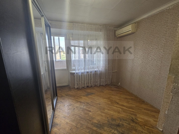 
   Продам 1-комнатную, 21.8 м², Школьная ул, 166

. Фото 3.