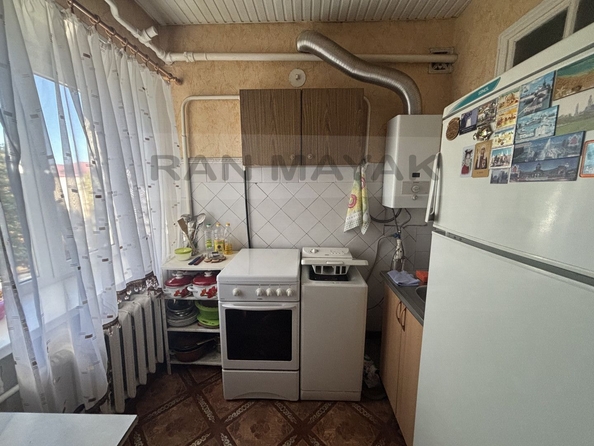 
   Продам 2-комнатную, 42.8 м², Ленина ул, 12

. Фото 3.