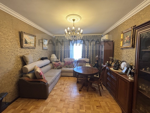 
   Продам 3-комнатную, 63.8 м², Юннатов ул, 4

. Фото 6.