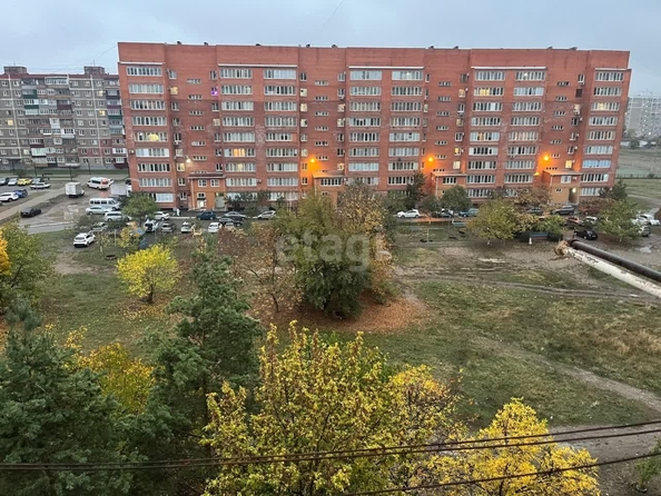 
   Продам 3-комнатную, 63 м², Пионерская 2-я ул, 405

. Фото 2.