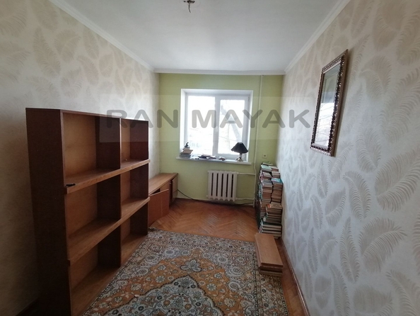 
   Продам 4-комнатную, 67 м², Ленина ул, 4

. Фото 3.