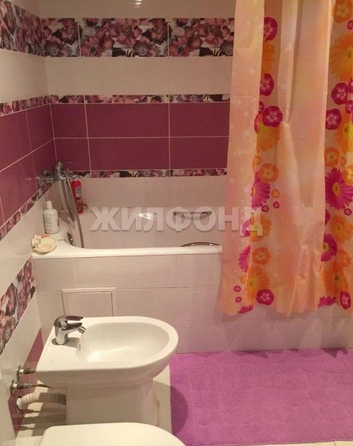 
   Продам 3-комнатную, 107 м², Полтавская ул, 14

. Фото 8.