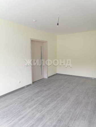 
   Продам 1-комнатную, 40 м², Тепличная ул, 63к2

. Фото 2.