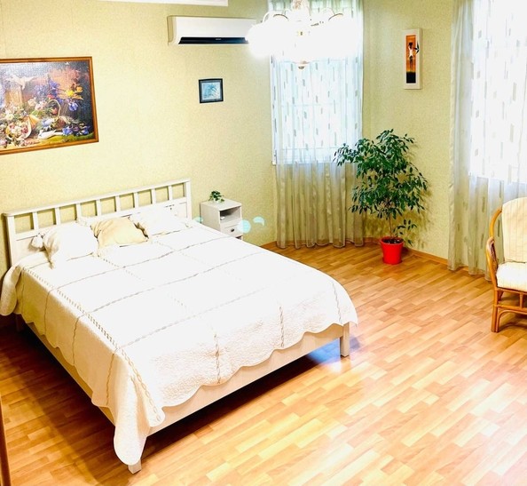 
   Продам 3-комнатную, 140 м², Анапская ул, 1

. Фото 13.