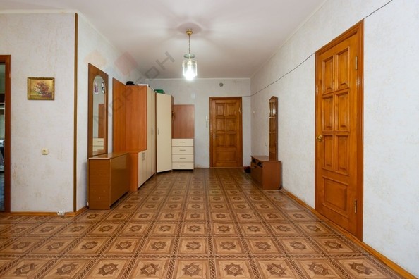 
   Продам 4-комнатную, 170.24 м², Димитрова ул, 144

. Фото 2.
