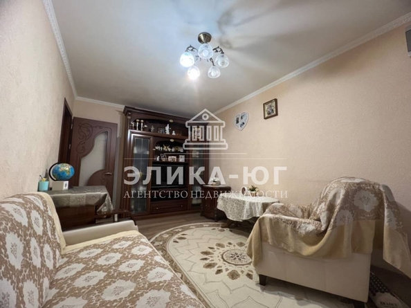 
   Продам 3-комнатную, 65 м², 2-й мкр

. Фото 7.