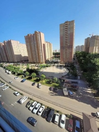 
   Продам 2-комнатную, 92.3 м², Домбайская ул, 57

. Фото 25.