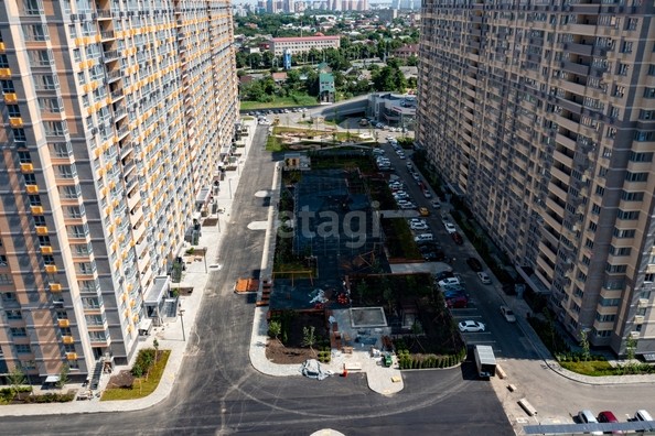 
   Продам 2-комнатную, 62 м², Мачуги В.Н. ул, 166А к1

. Фото 15.