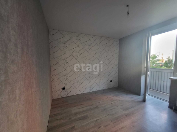 
   Продам 2-комнатную, 50 м², Лиссабонская ул, 109/27

. Фото 4.