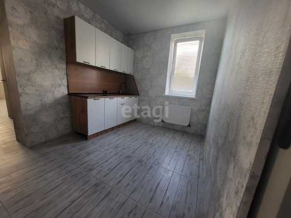 
   Продам 2-комнатную, 50 м², Лиссабонская ул, 109/27

. Фото 7.