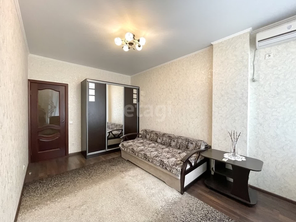 
   Продам 1-комнатную, 33.3 м², Селезнева ул, 4/4

. Фото 1.