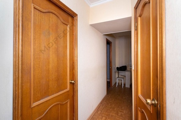 
   Продам 1-комнатную, 30.6 м², Айвазовского ул, 102а

. Фото 9.