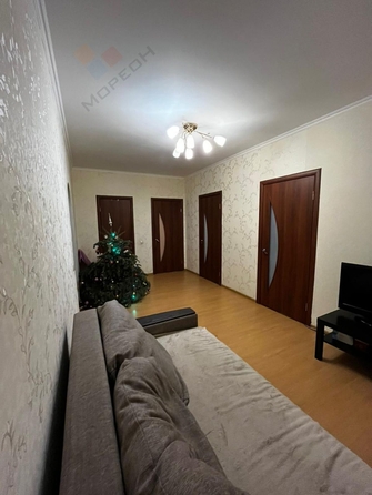 
   Продам 3-комнатную, 72 м², Ленинский пер, 6

. Фото 1.