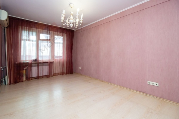 
   Продам 3-комнатную, 58.3 м², Игнатова ул, 3

. Фото 2.