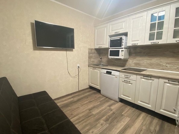 
   Продам 2-комнатную, 55 м², Маршала Жукова ул, к 1

. Фото 2.