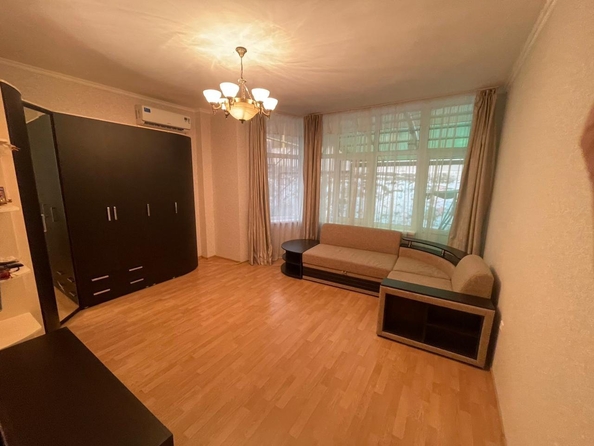 
   Продам 2-комнатную, 65 м², Майская ул, д 15

. Фото 26.