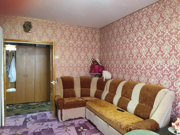 
   Продам 3-комнатную, 63 м², Парус мкр, 20

. Фото 3.