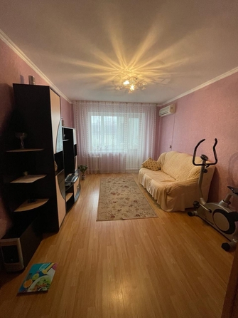 
   Продам 3-комнатную, 70 м², Жуковского ул, д 2А

. Фото 11.