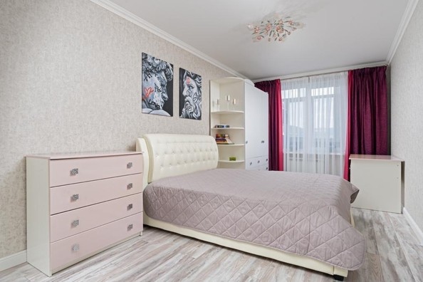 
   Продам 3-комнатную, 90 м², Свердлова ул, д 16

. Фото 13.