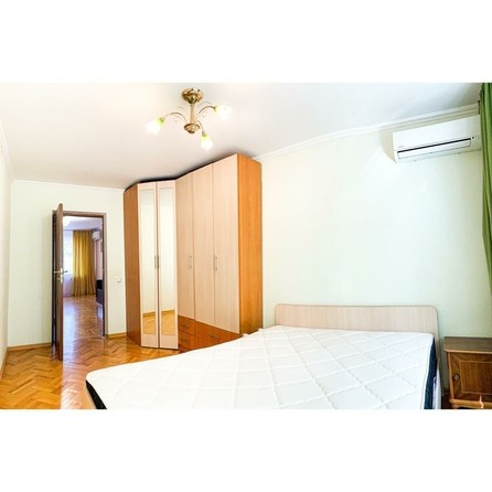 
   Продам 3-комнатную, 62 м², Островского ул, д 122А

. Фото 2.