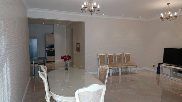 
  Продается 3-комн. квартира, 104 м², Крымская ул, д. 3
. Фото 10.