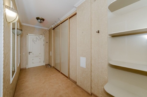 
   Продам 5-комнатную, 188.2 м², Дзержинского ул, 93/1

. Фото 44.