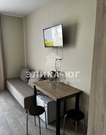 
  Продается 1-комнатный апартамент, 21 м², Приморская ул
. Фото 2.
