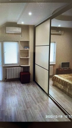 
   Продам 1-комнатную, 52 м², Ленина ул, 221/2

. Фото 1.