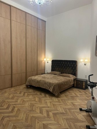 
   Продам 3-комнатную, 110 м², Крымская ул, к 4

. Фото 3.