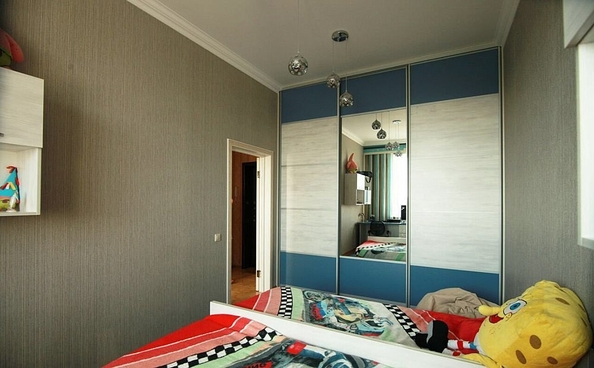 
   Продам 2-комнатную, 110 м², Кати Соловьяновой ул

. Фото 10.