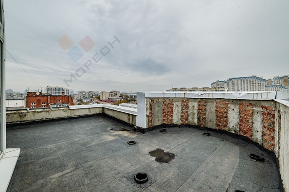 
   Продам 1-комнатную, 153 м², Бабушкина ул, 295

. Фото 15.