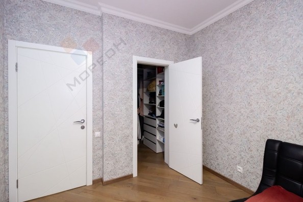 
   Продам 3-комнатную, 93.8 м², Ставропольская ул, 207/1

. Фото 27.