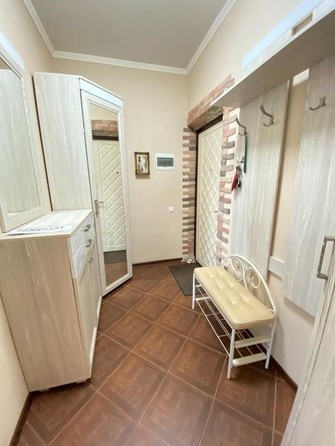 
   Продам 2-комнатную, 62 м², Крымская ул, к 9

. Фото 1.