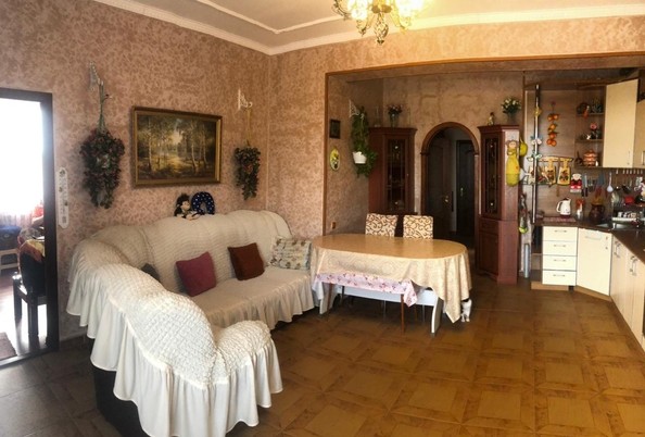 
   Продам 2-комнатную, 66 м², Новороссийская ул, д 165А

. Фото 9.