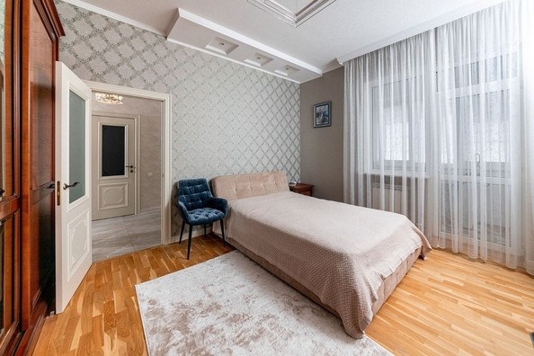 
   Продам 3-комнатную, 108 м², Новороссийская ул, д 62

. Фото 13.