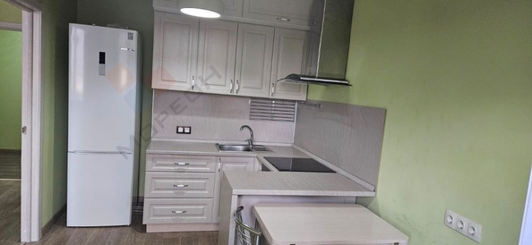 
   Продам 1-комнатную, 39.5 м², Гаражная ул, 107

. Фото 3.