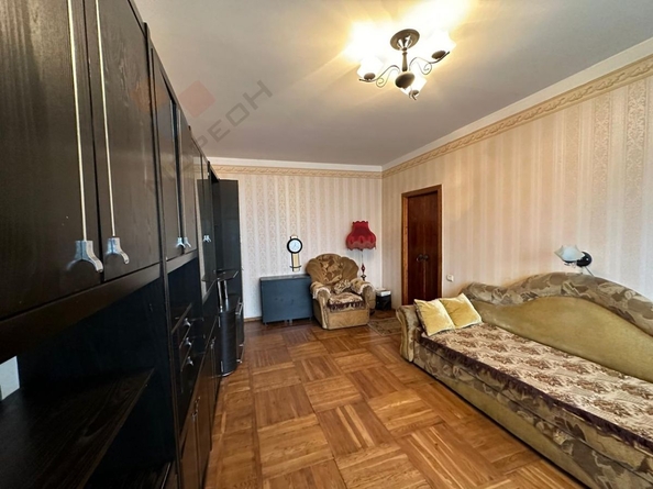 
   Продам 3-комнатную, 81.9 м², Рашпилевская ул, 32

. Фото 1.