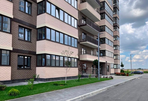 
   Продам 2-комнатную, 60 м², Отражение, 2 очередь литера 4

. Фото 7.