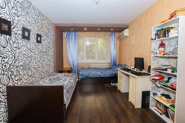 
   Продам 3-комнатную, 61.3 м², Атарбекова ул, 11

. Фото 11.