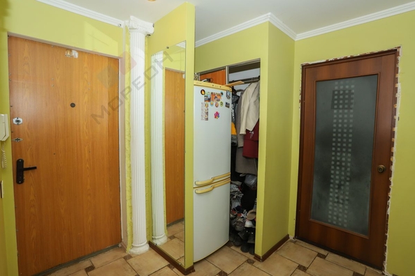 
   Продам 3-комнатную, 61.3 м², Атарбекова ул, 11

. Фото 22.