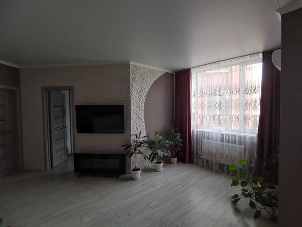 
   Продам 4-комнатную, 96 м², Крылова ул, 113

. Фото 2.