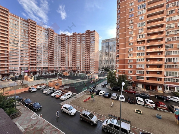 
   Продам 2-комнатную, 73 м², Дальняя ул, 4/2к2

. Фото 1.