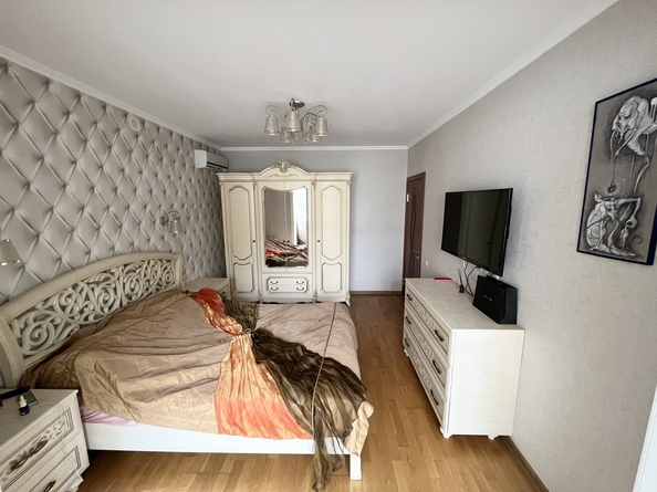 
   Продам 4-комнатную, 120 м², Родниковая ул, 2/5

. Фото 5.