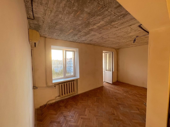 
   Продам 1-комнатную, 32 м², Ленина ул, 161

. Фото 1.