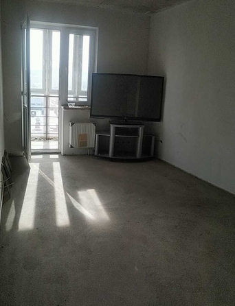 
   Продам 1-комнатную, 42 м², Омелькова ул, 93

. Фото 1.