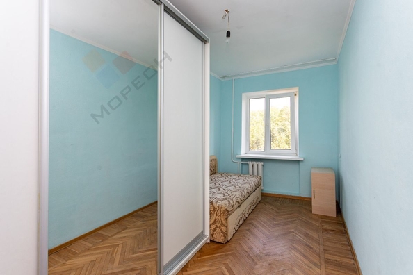 
   Продам 2-комнатную, 41.8 м², Курчатова ул, 10

. Фото 5.