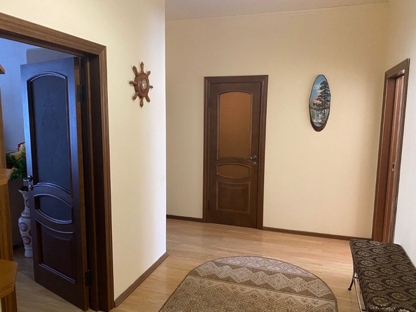 
   Продам 2-комнатную, 71 м², Жуковского ул, д 4А

. Фото 9.