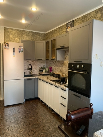 
   Продам 1-комнатную, 32.4 м², Парижская ул, 21

. Фото 7.