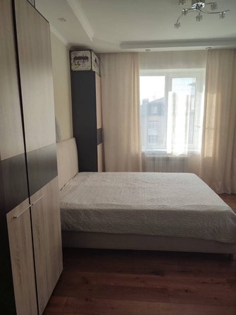 
   Продам 2-комнатную, 60 м², Макаренко ул, 8/9

. Фото 4.